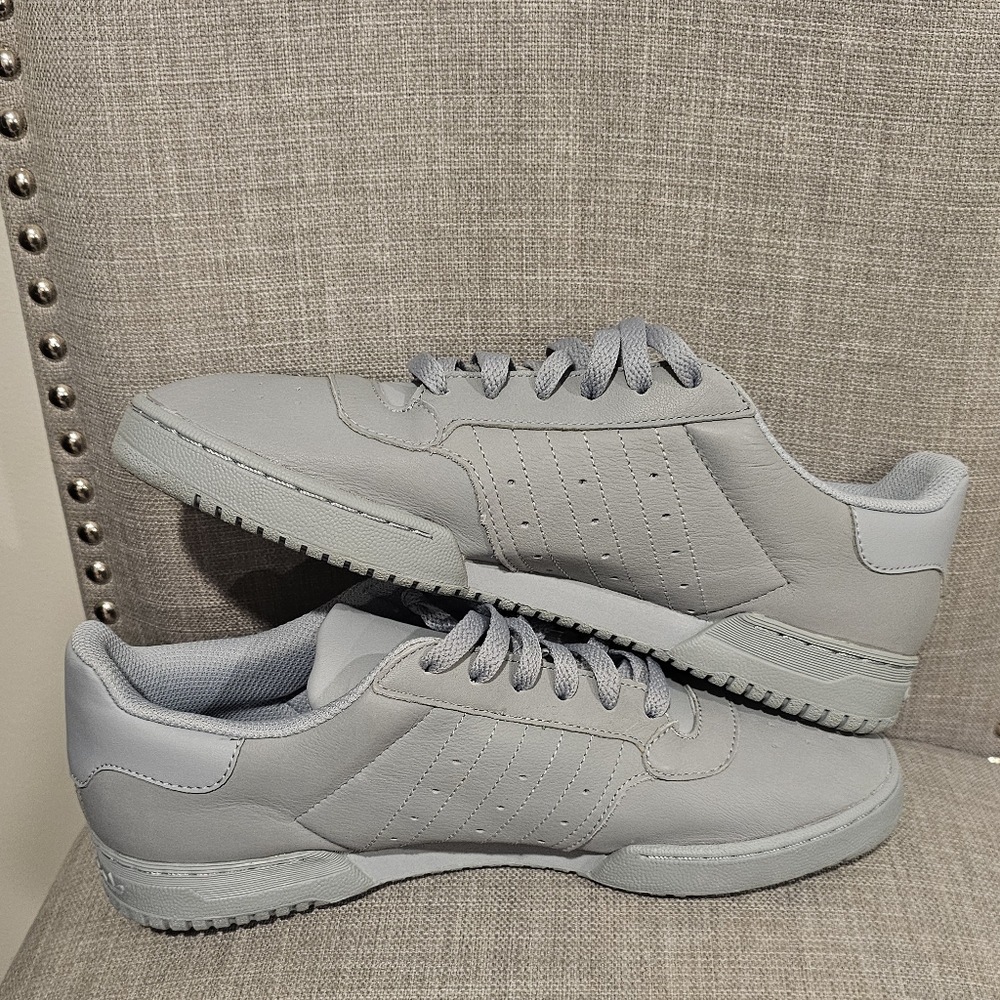 NIB Adidas YEEZY POWERPHASE CG6420 Men's Size 10--Calabasas Grey - Picture 5 of 9